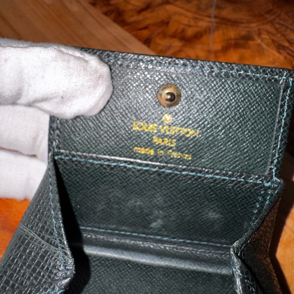 EGA Louis Vuitton Taiga Porte Mannaie Boite Leather Coin Purse Wallet - Picture 13 of 13